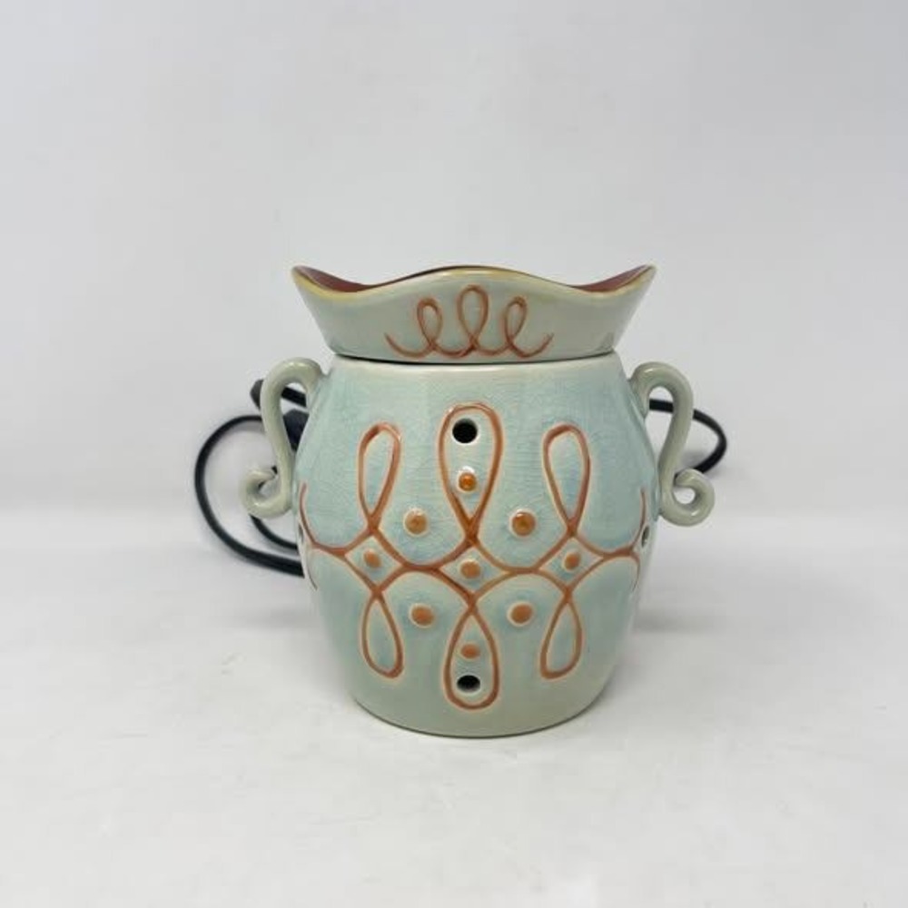Scentsy Blynken Wax Warmer Sage Green Whimsy Collection Plug In Retired